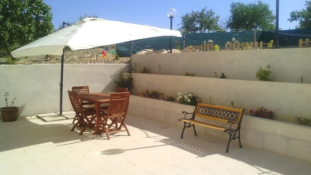Il Noceto Bed & Breakfast Aragona